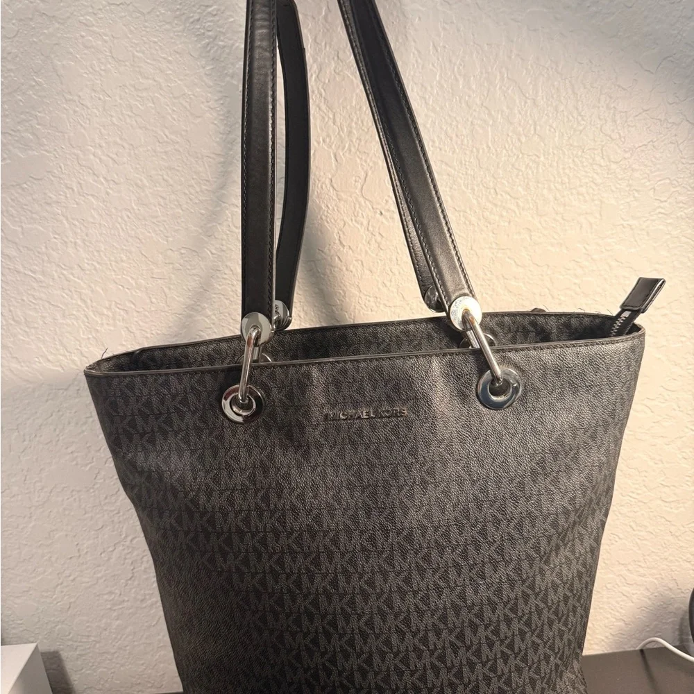 Michael Kors Gray Signature Tote - Picture 11 of 11